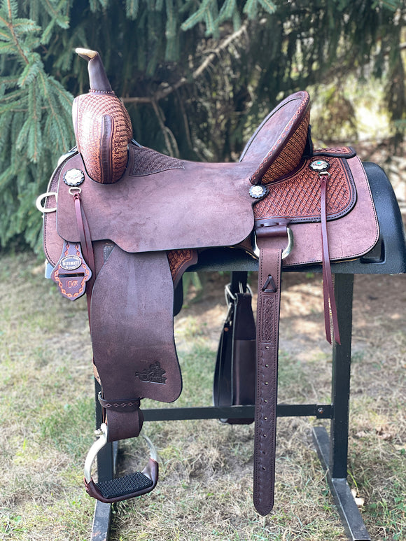 16 inch Circle Y Josey Cash Outlaw Barrel Saddle wide tree